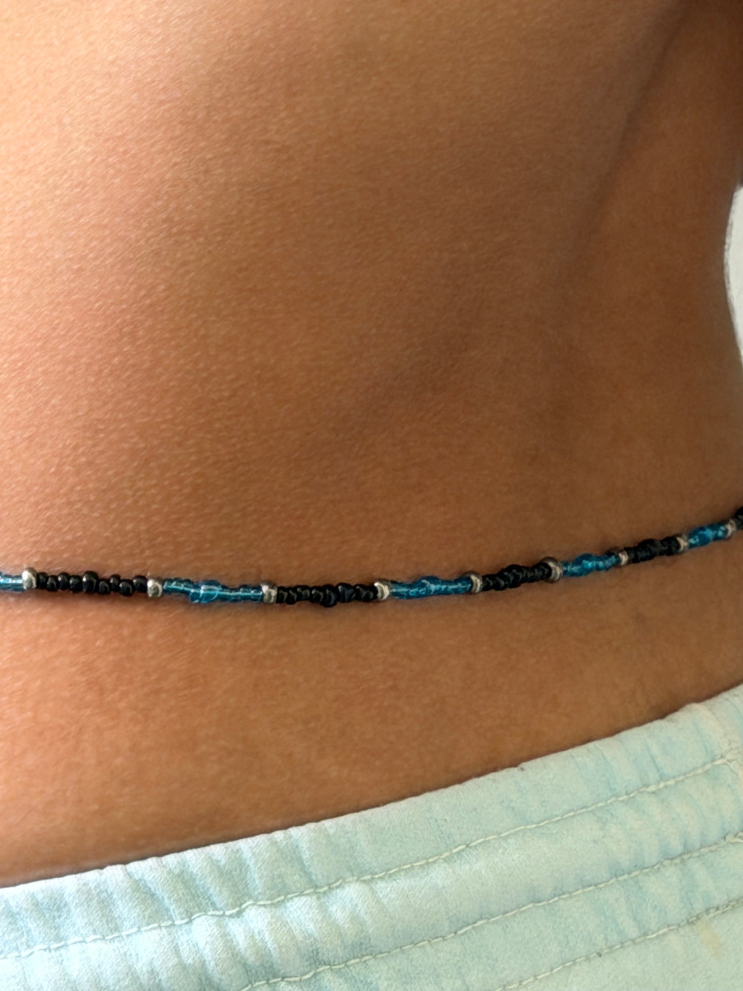 Feather waistbead 33”